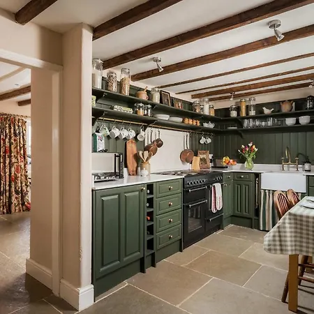 Host & - Corner House * Hovingham