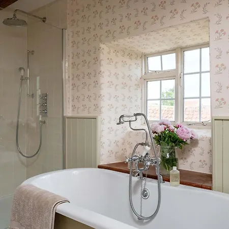 Host & - Corner House Holiday home