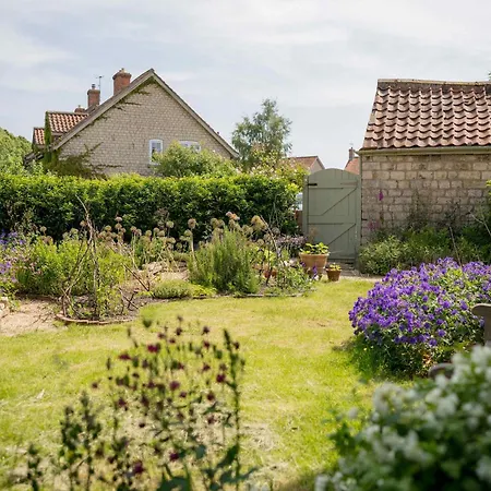 Holiday home Host & - Corner House