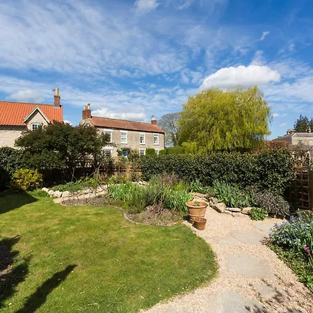 Host & - Corner House Holiday home