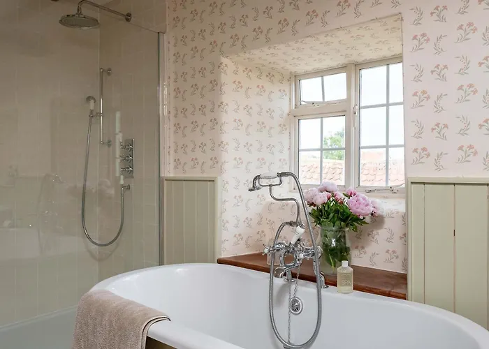 Host & - Corner House Holiday home