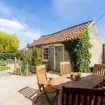 Host & - Corner House